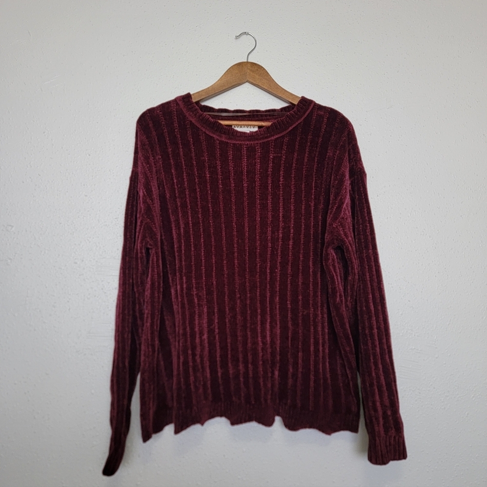 Ava & Viv Maroon Ribbed Scalloped Velvet Sweater